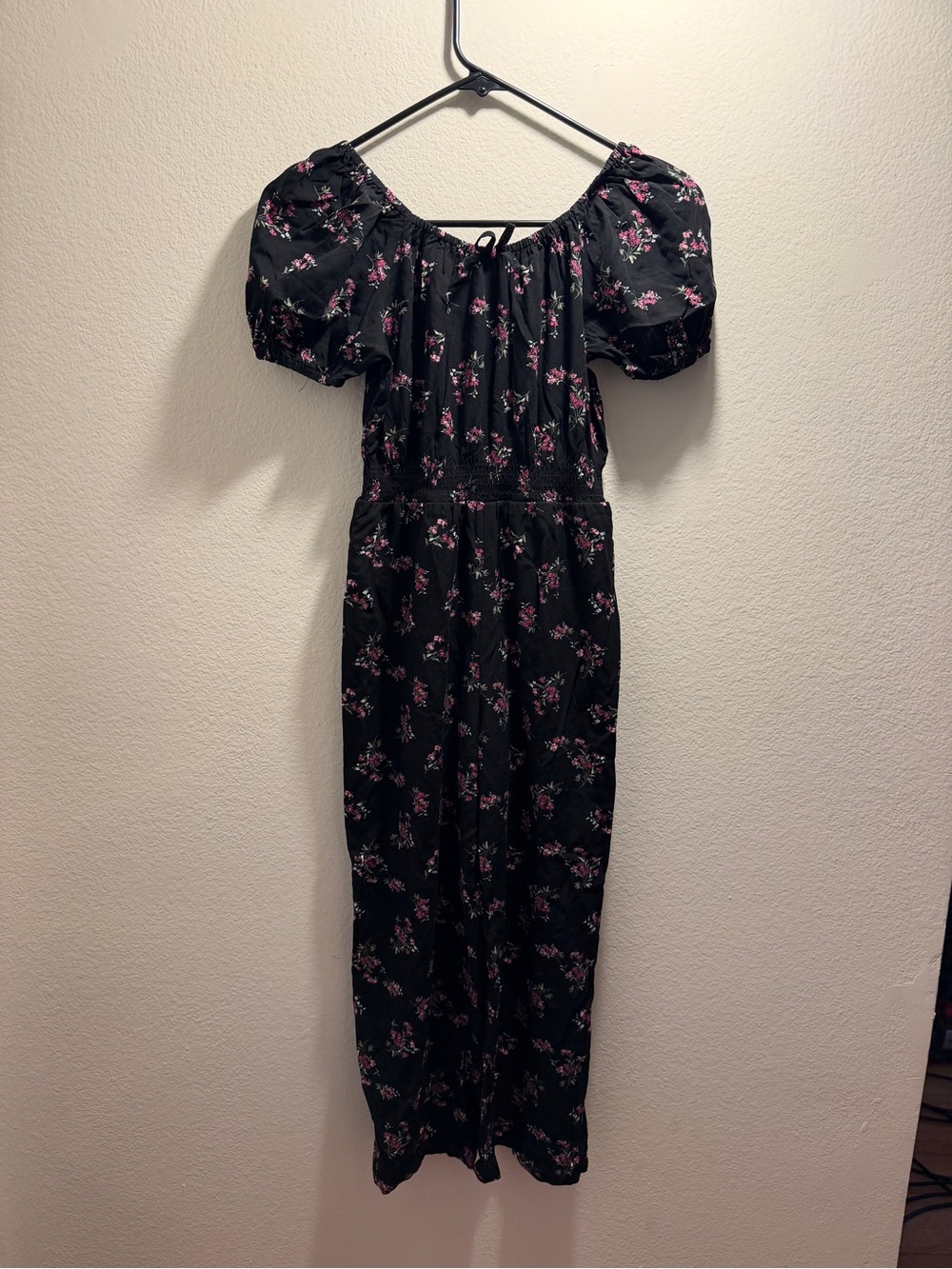 Nordstrom Black Floral Puff-Sleeve - Elegant Women's Summer jumpsuit